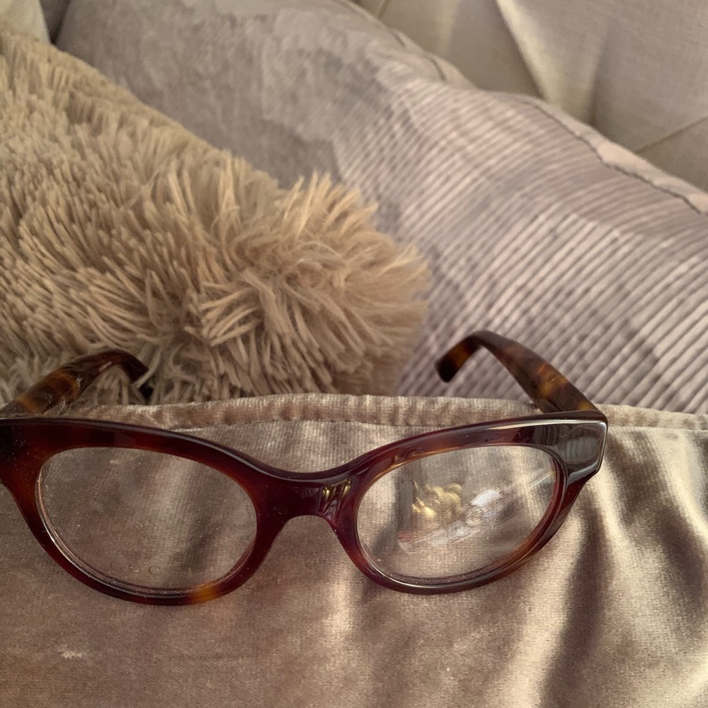 GUCCI DESIGNER GLASSES